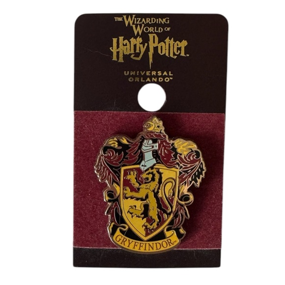 Warner Bros. Accessories - New Warner Bros Wizarding World of Harry Potter Gryffindor Crest Pin